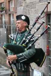 bagpipes-highlander-man-human-63248.jpeg