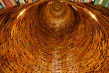 books-library-knowledge-tunnel-50548.jpeg